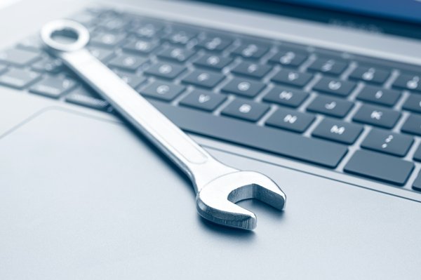 Simplifiez votre quotidien avec un service de maintenance informatique